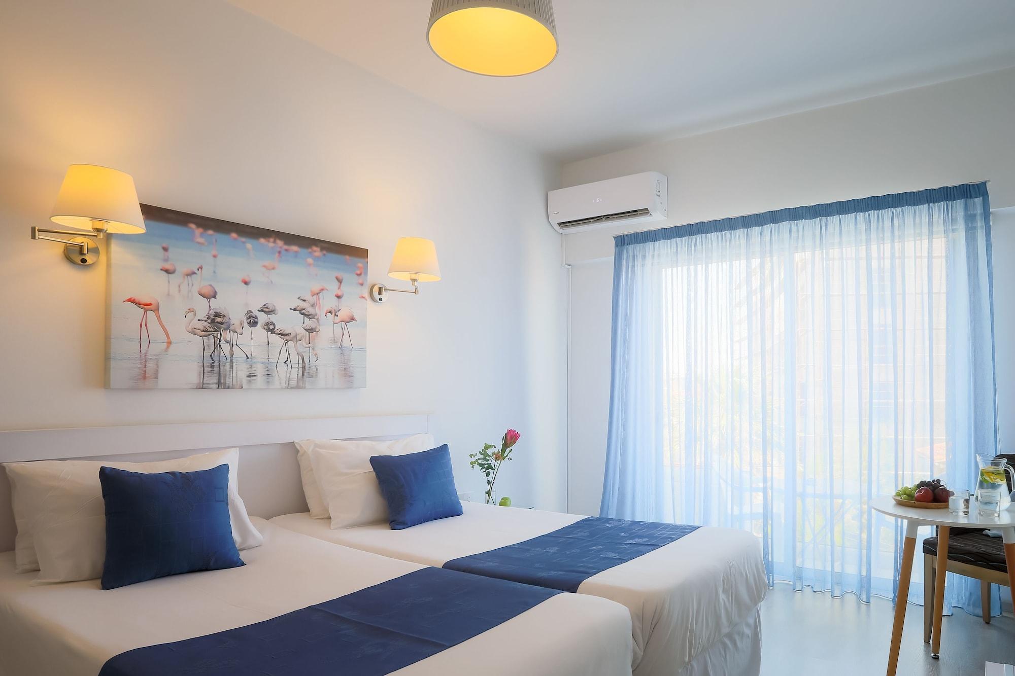Mikes Kanarium City Hotel Larnaca Exterior photo